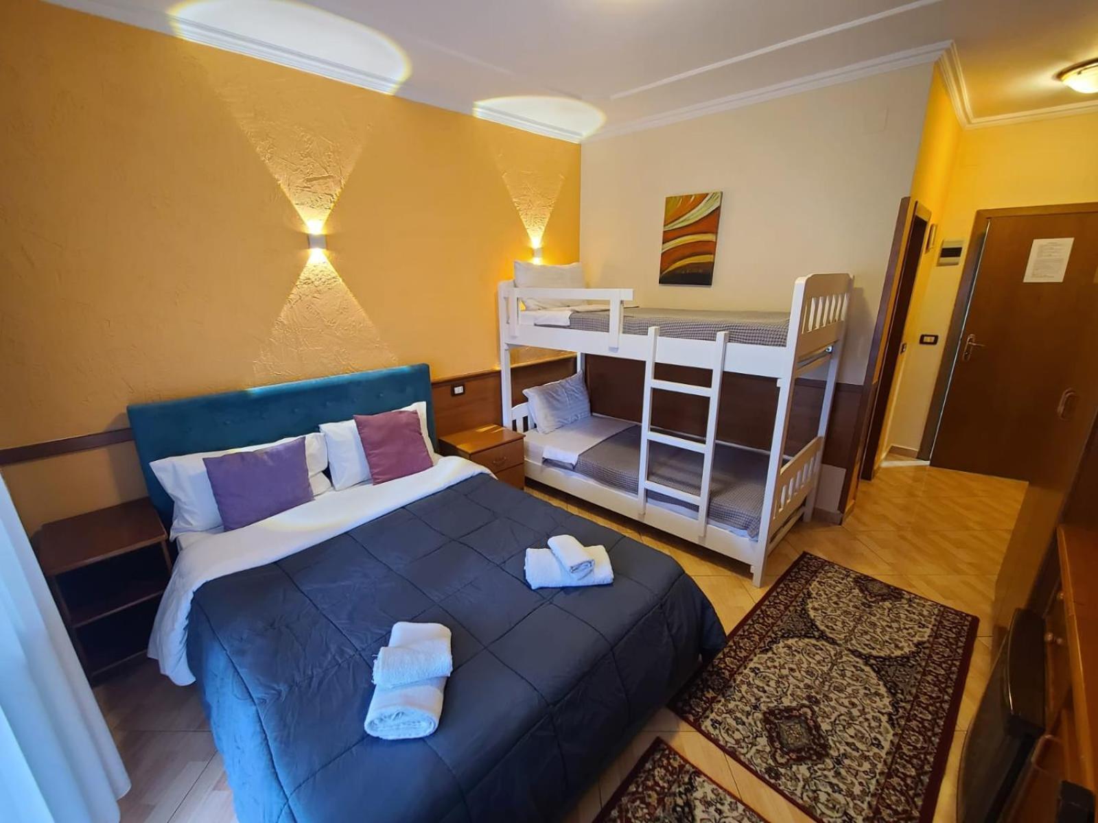 Quick Stop Hotel تيرانا المظهر الخارجي الصورة