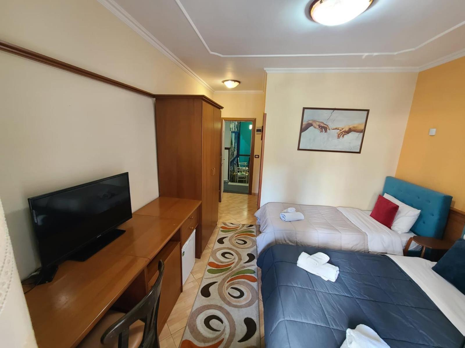 Quick Stop Hotel تيرانا المظهر الخارجي الصورة