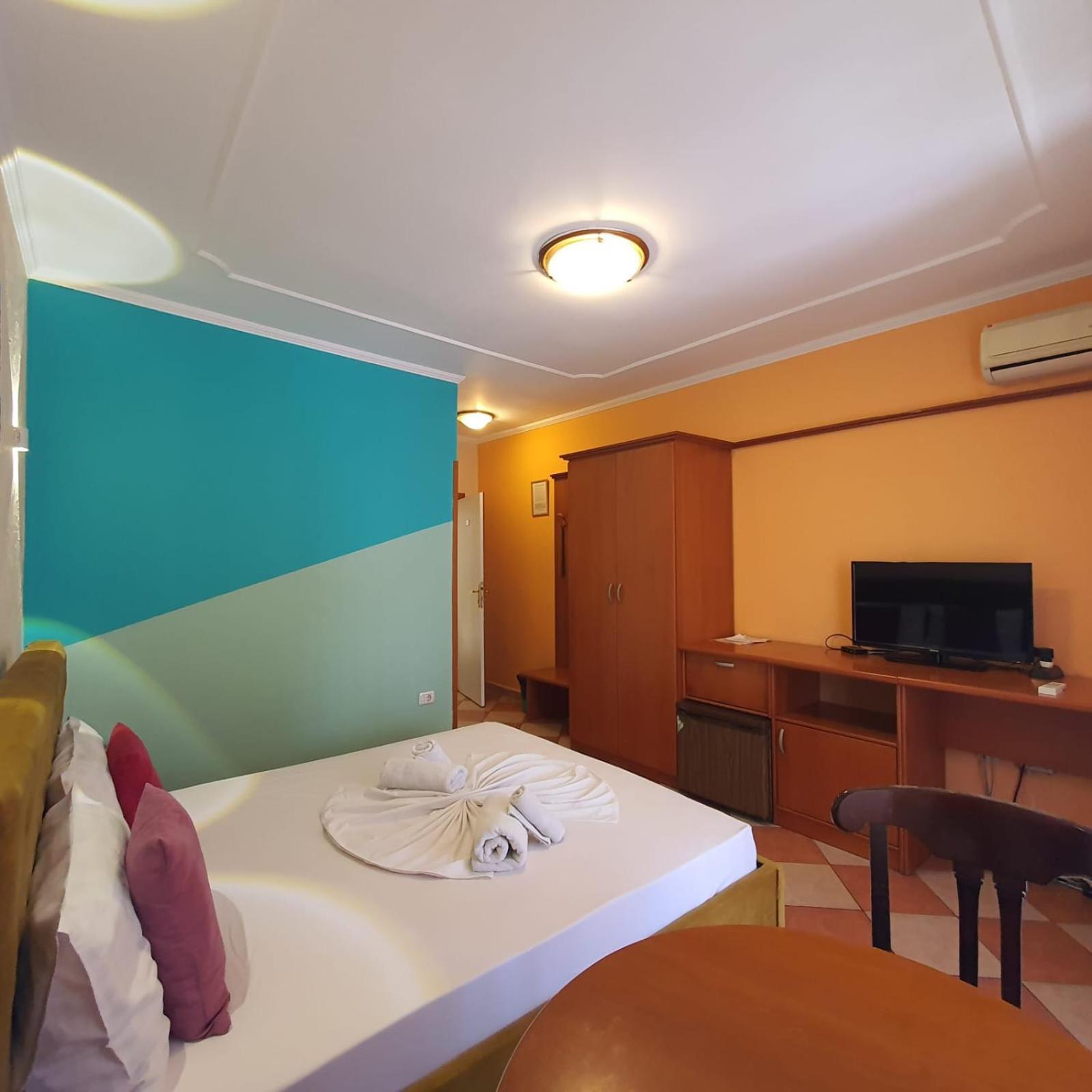 Quick Stop Hotel تيرانا المظهر الخارجي الصورة
